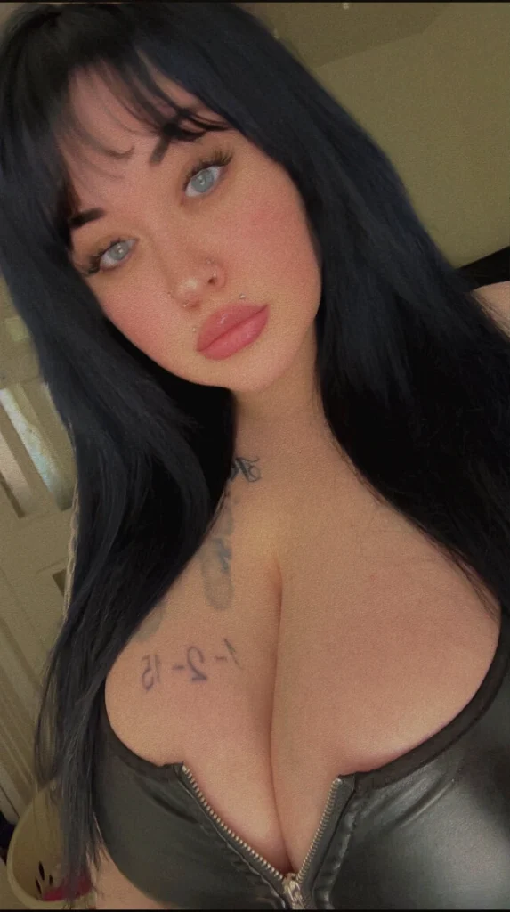 Free Naked Pics of asheslyn2020
